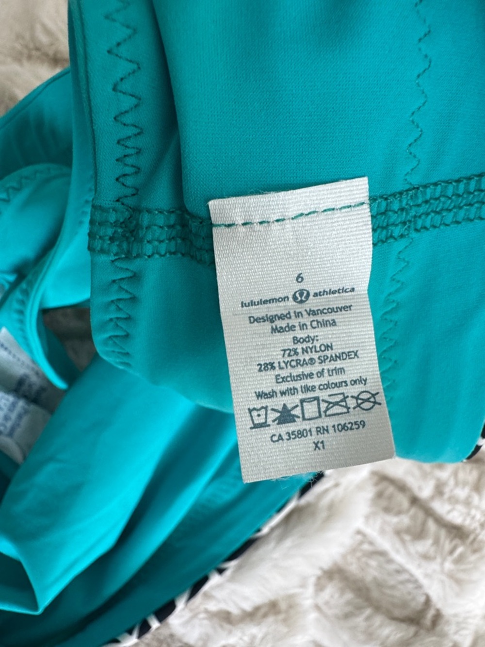 Lululemon Shanti Surf Hipster Swimwear Bottoms Size 6 NWT - Picture 6 of 6